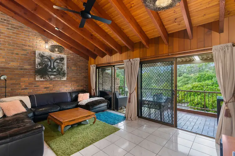 Fifth view of Homely semi-detached listing, 1/39 Hillcrest Avenue, Tugun QLD 4224