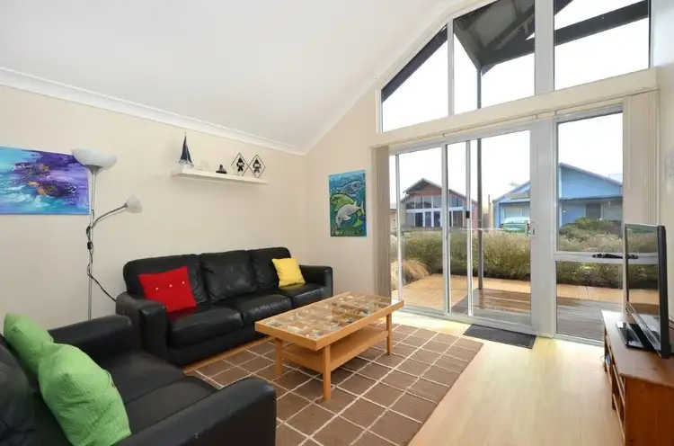 Fifth view of Homely house listing, 2/3 Dillon Close, Collingwood Park WA 6330