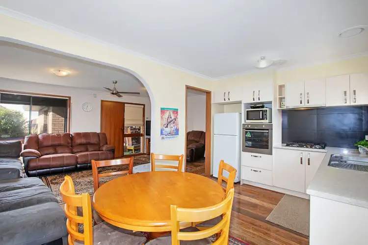Third view of Homely house listing, 2/302 Wilsons Road, St Albans Park VIC 3219
