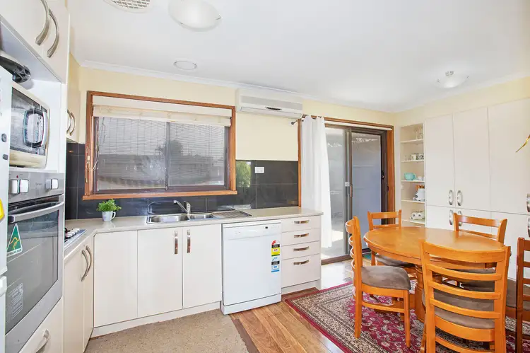 Fourth view of Homely house listing, 2/302 Wilsons Road, St Albans Park VIC 3219