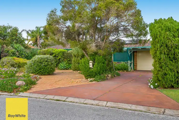 10 Desault Cove, Ballajura WA 6066