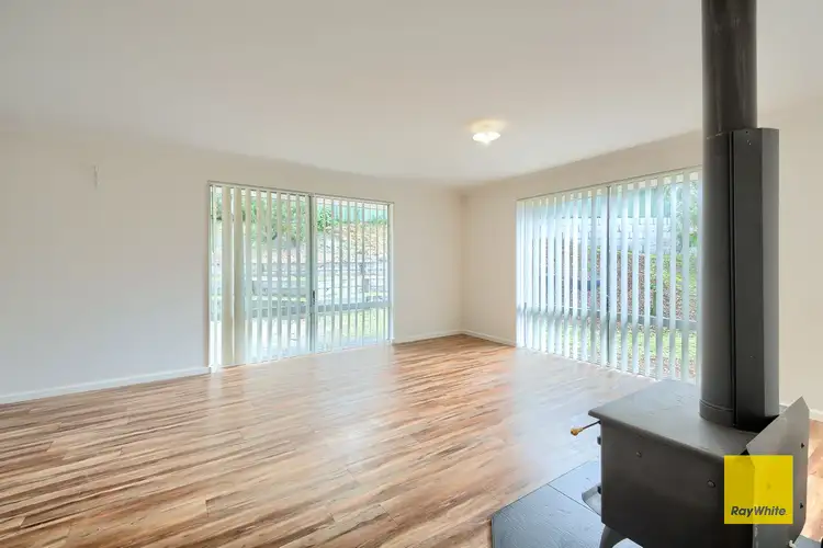 Sixth view of Homely house listing, 5 Finch Court, Little Grove WA 6330