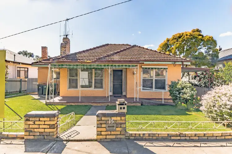 15 Sandhurst Road, California Gully VIC 3556