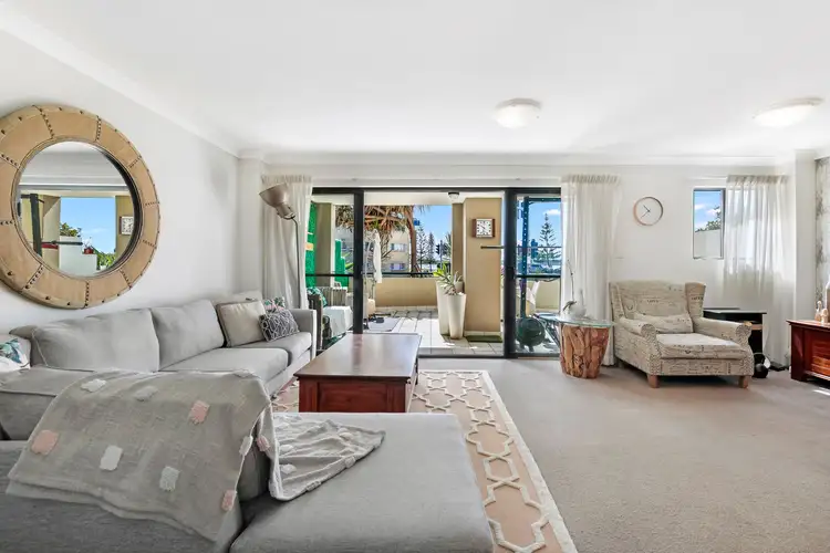 111/392 Marine Parade, Labrador QLD 4215
