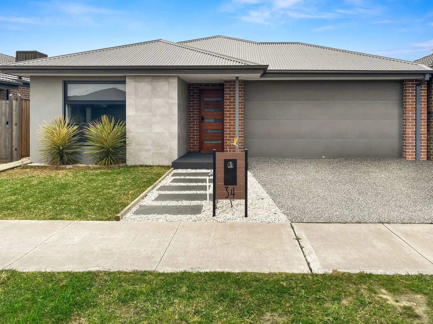 Main view of Homely house listing, 34 Tara Boulevard, Officer VIC 3809