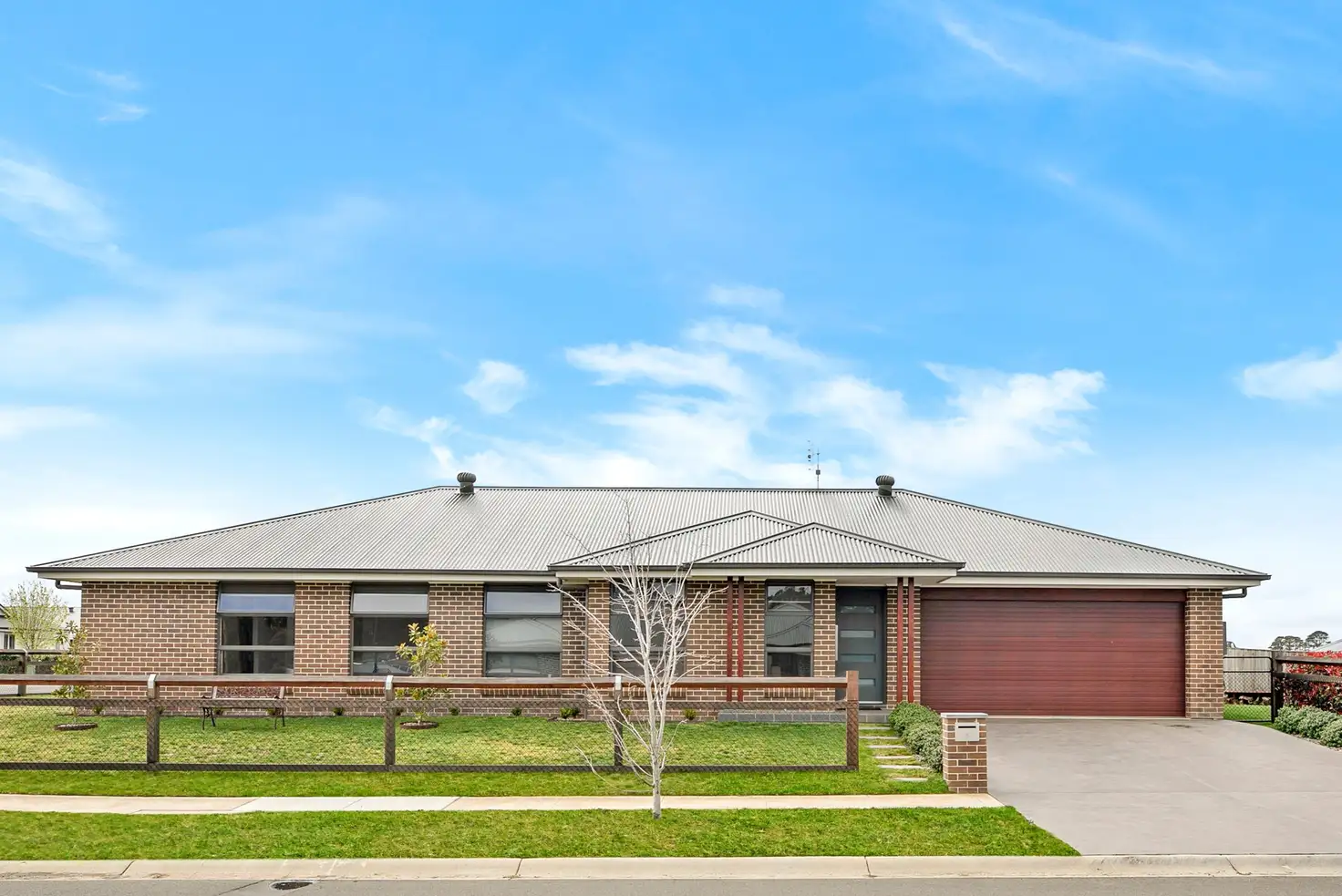 Main view of Homely house listing, 5 Vale View Avenue, Moss Vale NSW 2577