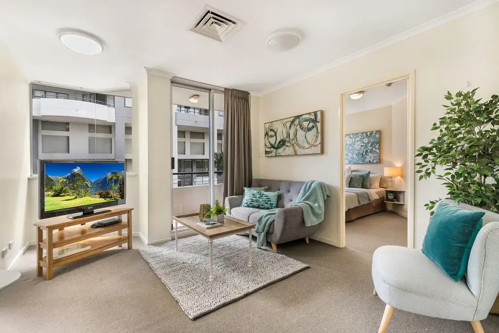 Main view of Homely unit listing, 9/435 Coronation Drive, Auchenflower QLD 4066