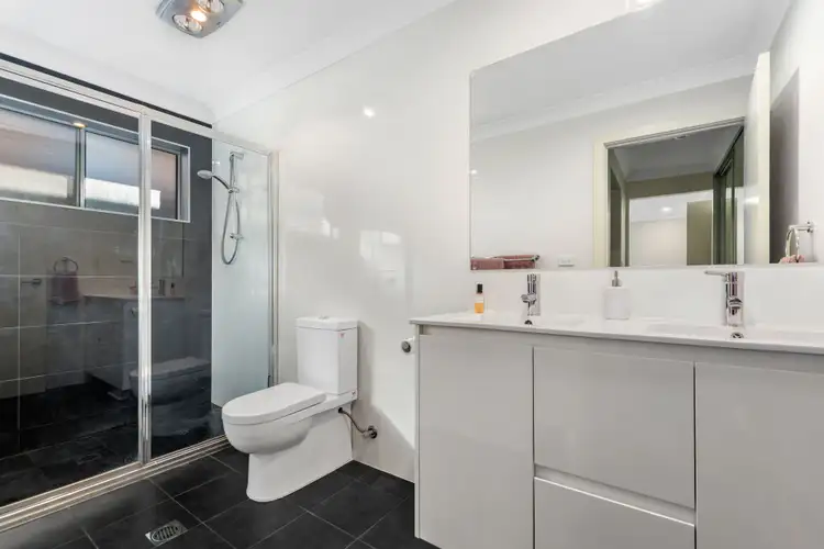 Sixth view of Homely townhouse listing, 5/102 Kanahooka Road, Kanahooka NSW 2530