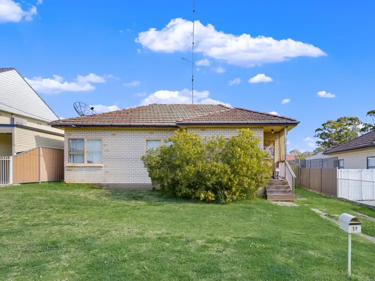 19 Bland Street, Bradbury NSW 2560