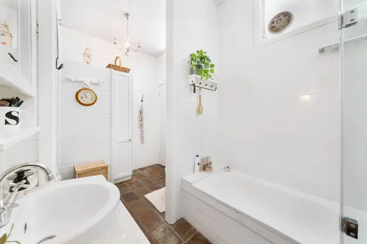 Sixth view of Homely house listing, 322b Tuggerawong Road, Tuggerawong NSW 2259