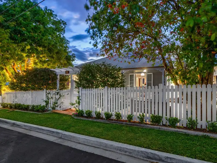 88 Lansdowne Street, Newmarket QLD 4051
