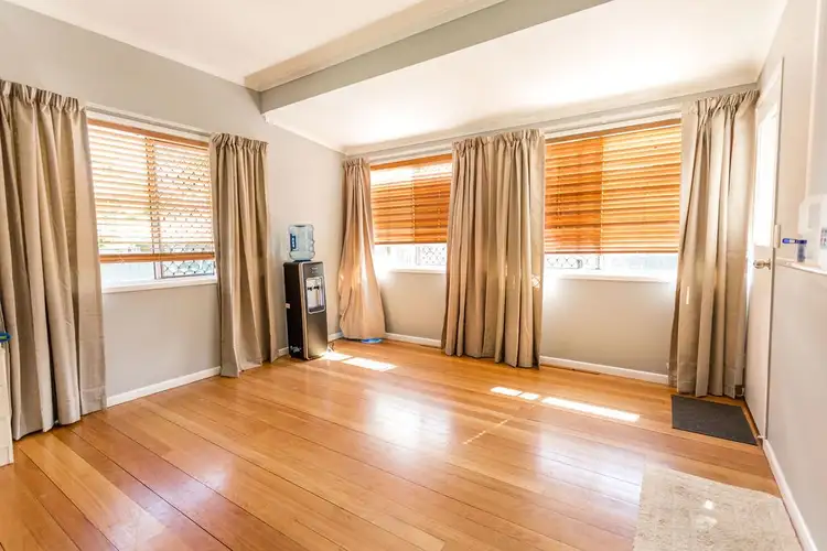 Fifth view of Homely house listing, 3 Thomas Place, Emerald QLD 4720