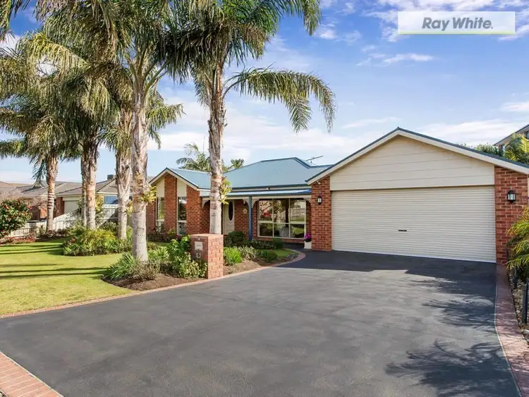 4 Sandpiper Court, Rosebud West VIC 3940