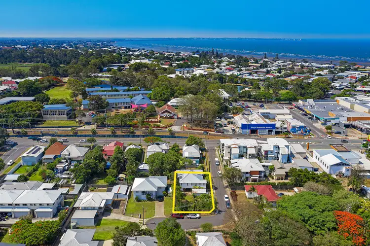 9 Derrls Lane, Sandgate QLD 4017