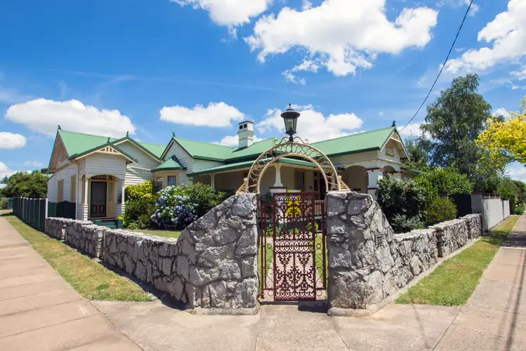 88 West Avenue, Glen Innes NSW 2370