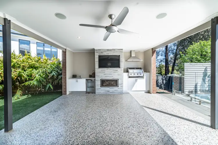 Second view of Homely house listing, 7 Benwerren Close, Strathdale VIC 3550