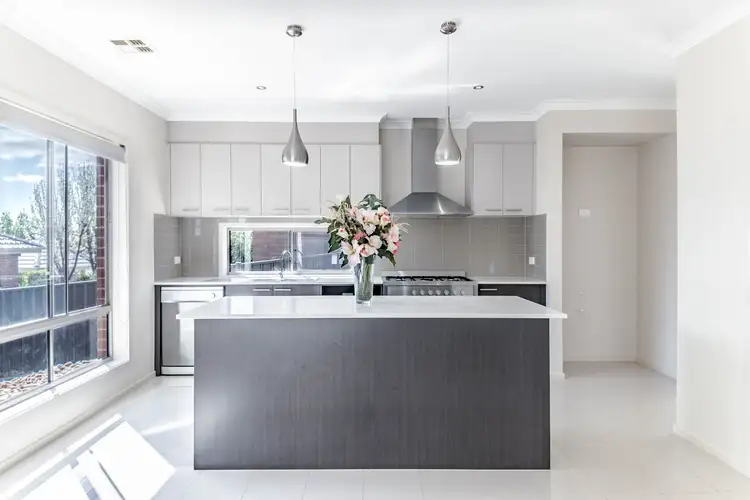 Sixth view of Homely house listing, 7 Benwerren Close, Strathdale VIC 3550