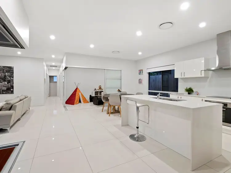 Third view of Homely house listing, 4 Woodgate Street, Oxley QLD 4075
