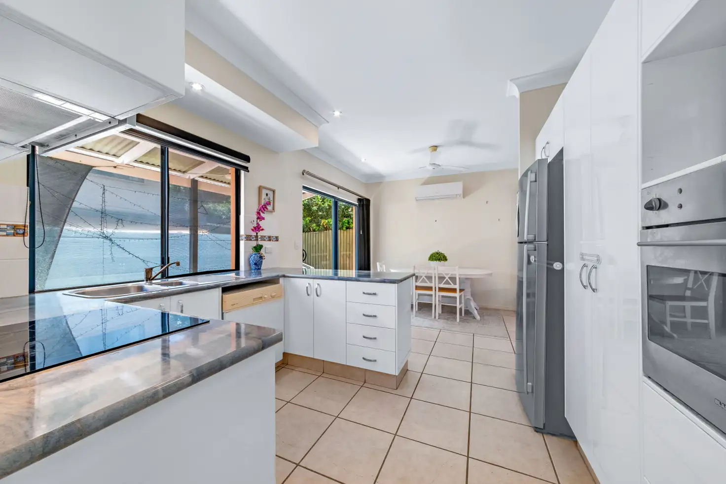 Main view of Homely unit listing, 2/7 Erromango Drive, Jubilee Pocket QLD 4802
