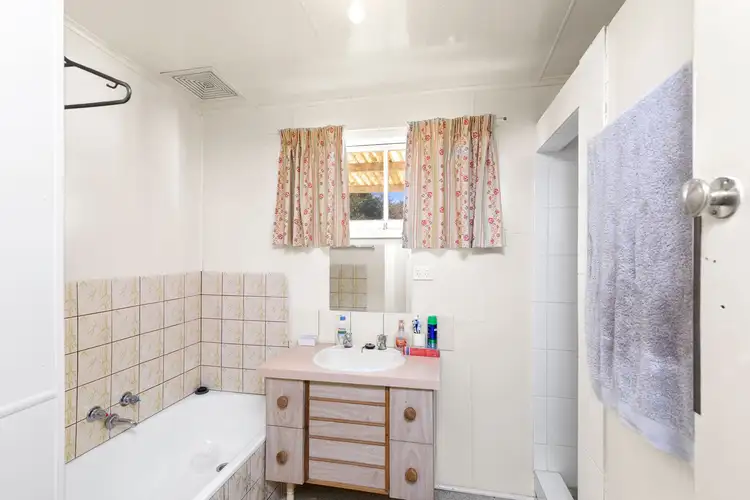 Fifth view of Homely house listing, 10 View Point Street, Ararat VIC 3377