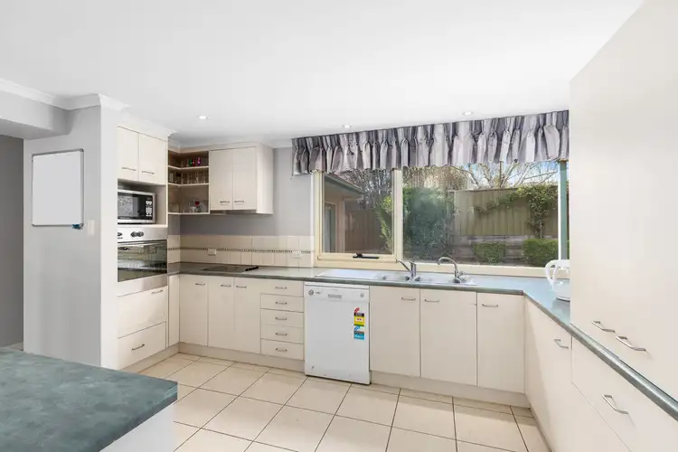 Sixth view of Homely house listing, 8 Oakland Court, Mount Gambier SA 5290