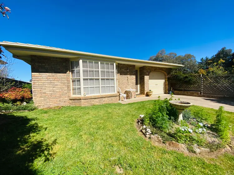 3/10-12 Blackett Avenue, Young NSW 2594