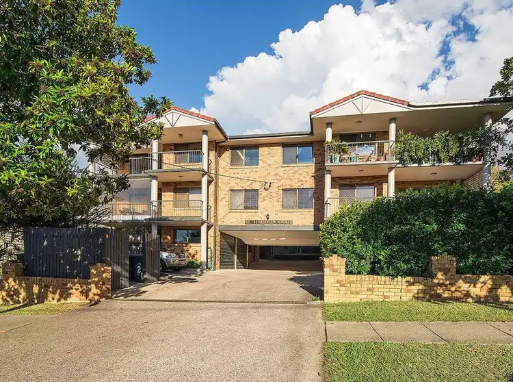 Main view of Homely unit listing, 4/45 Harold Street, Holland Park QLD 4121