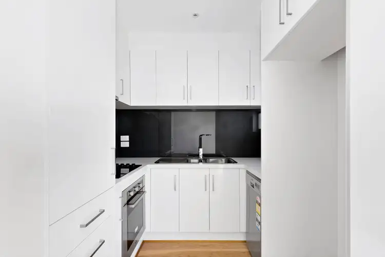 Fourth view of Homely apartment listing, 5/110 Atherton Road, Oakleigh VIC 3166
