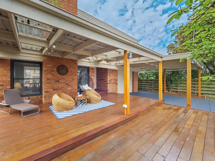 17 Albany Road, Cowes VIC 3922