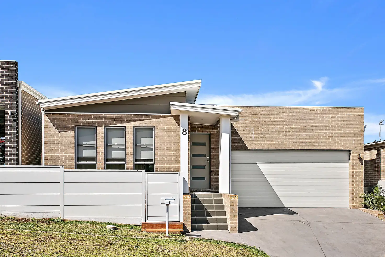 Main view of Homely villa listing, 8 Jemima Close, Flinders NSW 2529