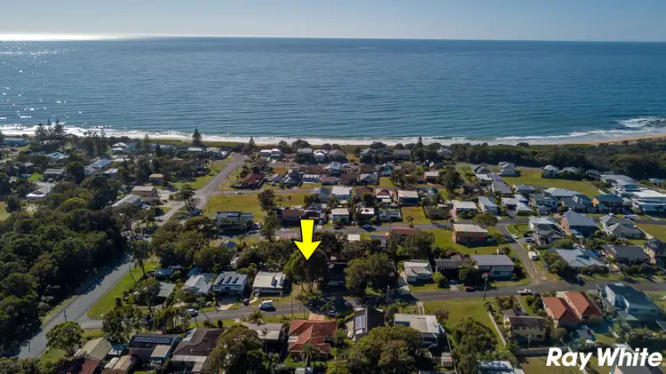 10 Escapade Avenue, Diamond Beach NSW 2430