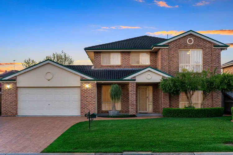 16 Kinnard Way, Kellyville NSW 2155