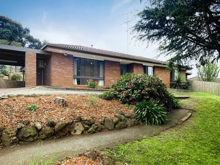 121 Duncan Drive, Pakenham VIC 3810
