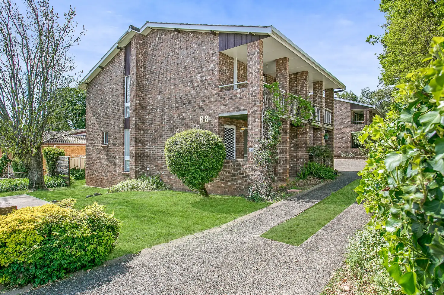 Main view of Homely townhouse listing, 1/88 Rawson Avenue, Tamworth NSW 2340