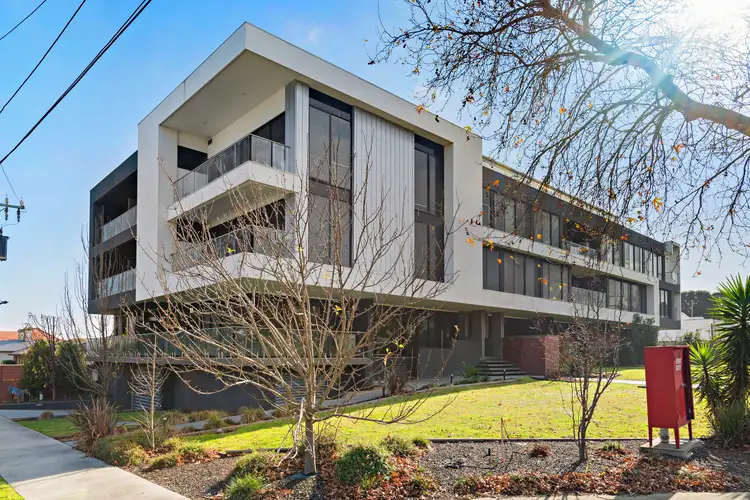 206/29-31 Swindon Road, Hughesdale VIC 3166
