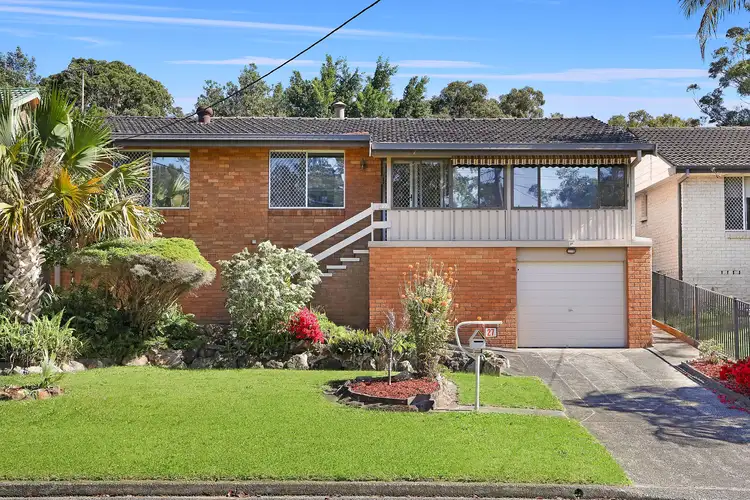 27 Wendy Drive, Point Clare NSW 2250