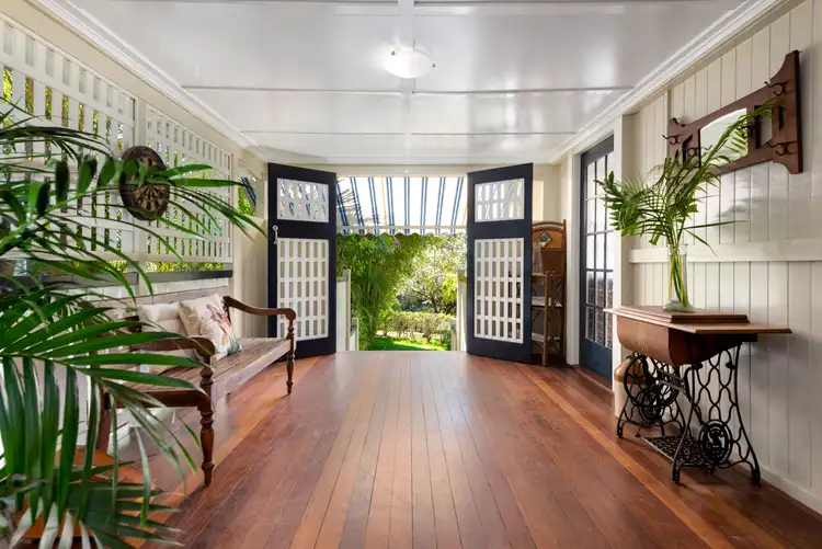 52 Acacia Drive, Ashgrove QLD 4060