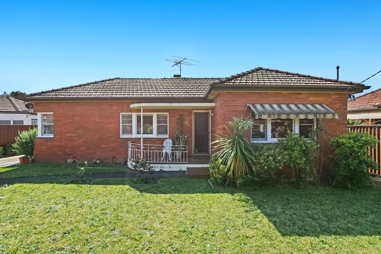 20 Glenview Avenue, Earlwood NSW 2206