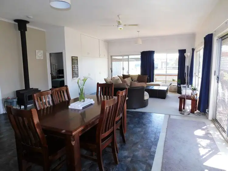 Second view of Homely house listing, 21 Second Street, Bordertown SA 5268