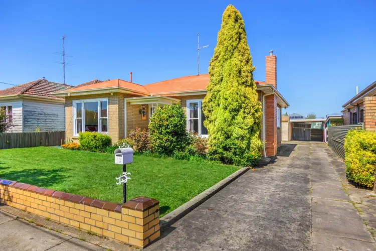 13 Fisher Street, Wendouree VIC 3355