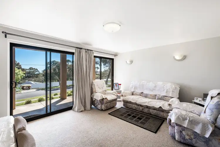 Fifth view of Homely house listing, 5 University Way, Bellevue Heights SA 5050