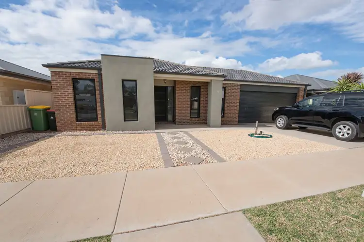 30 Dumosa Drive, Swan Hill VIC 3585