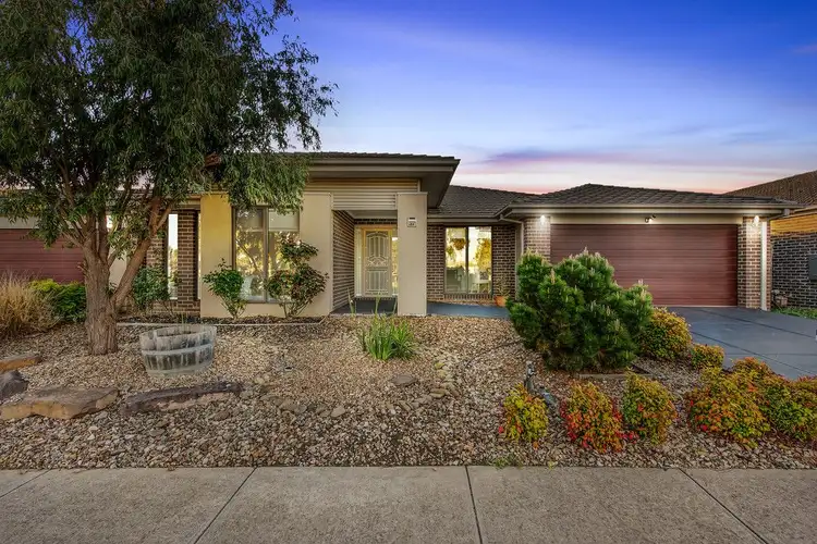 71 Bangalay Drive, Brookfield VIC 3338
