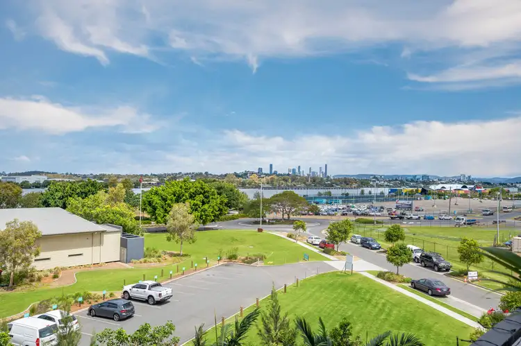 10410/320 MacArthur Avenue, Hamilton QLD 4007