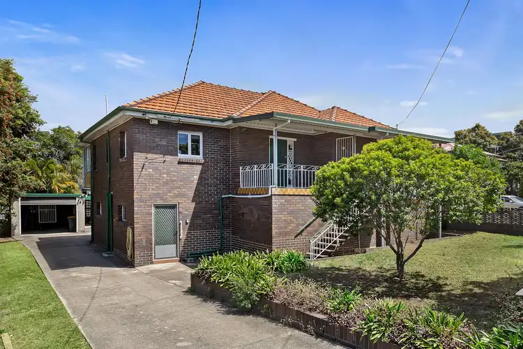 16 Bouchard Street, Chermside QLD 4032