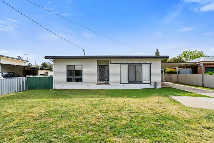 110 Grove Street, Kooringal NSW 2650