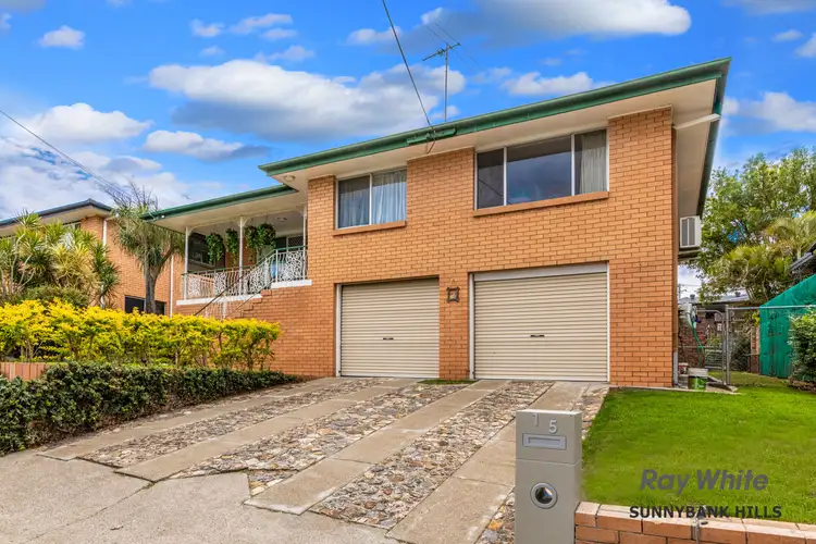 15 Chiniala Street, Mansfield QLD 4122