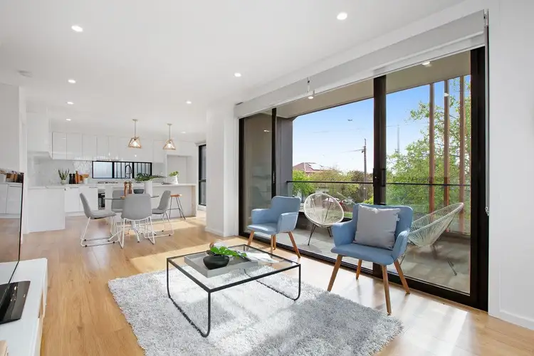 Main view of Homely townhouse listing, 1/376 Plenty Road, Preston VIC 3072