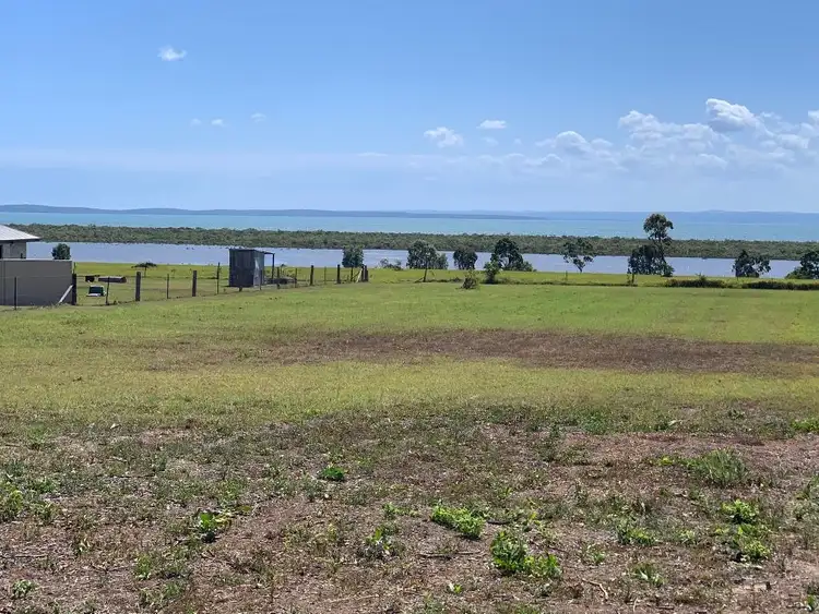 113-115 Cove Boulevard, River Heads QLD 4655