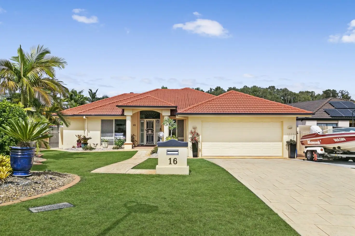 Main view of Homely house listing, 16 Nottinghill Gate Drive, Arundel QLD 4214